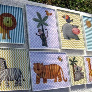 Bundle of 9 animal pictures